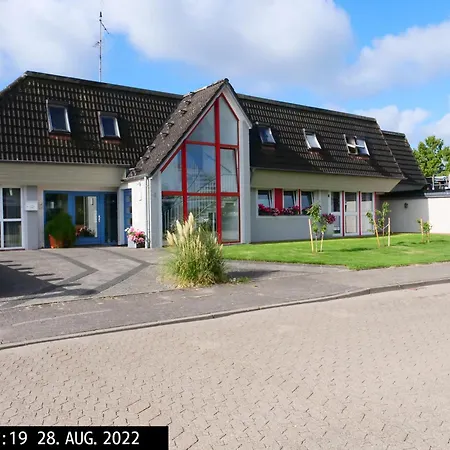 Heikendorf Grosse Ferienwohnung Mit Terrasse Extérieur photo