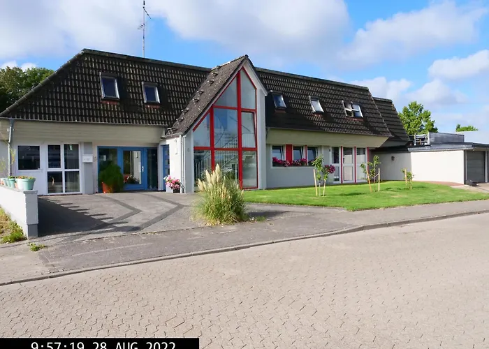Heikendorf Grosse Ferienwohnung Mit Terrasse